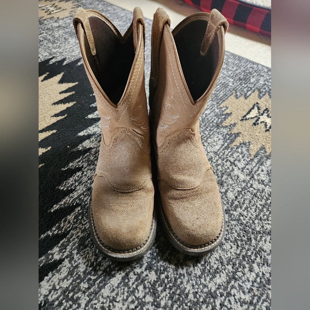 Womens Ariat Fatbaby boots 8.5
